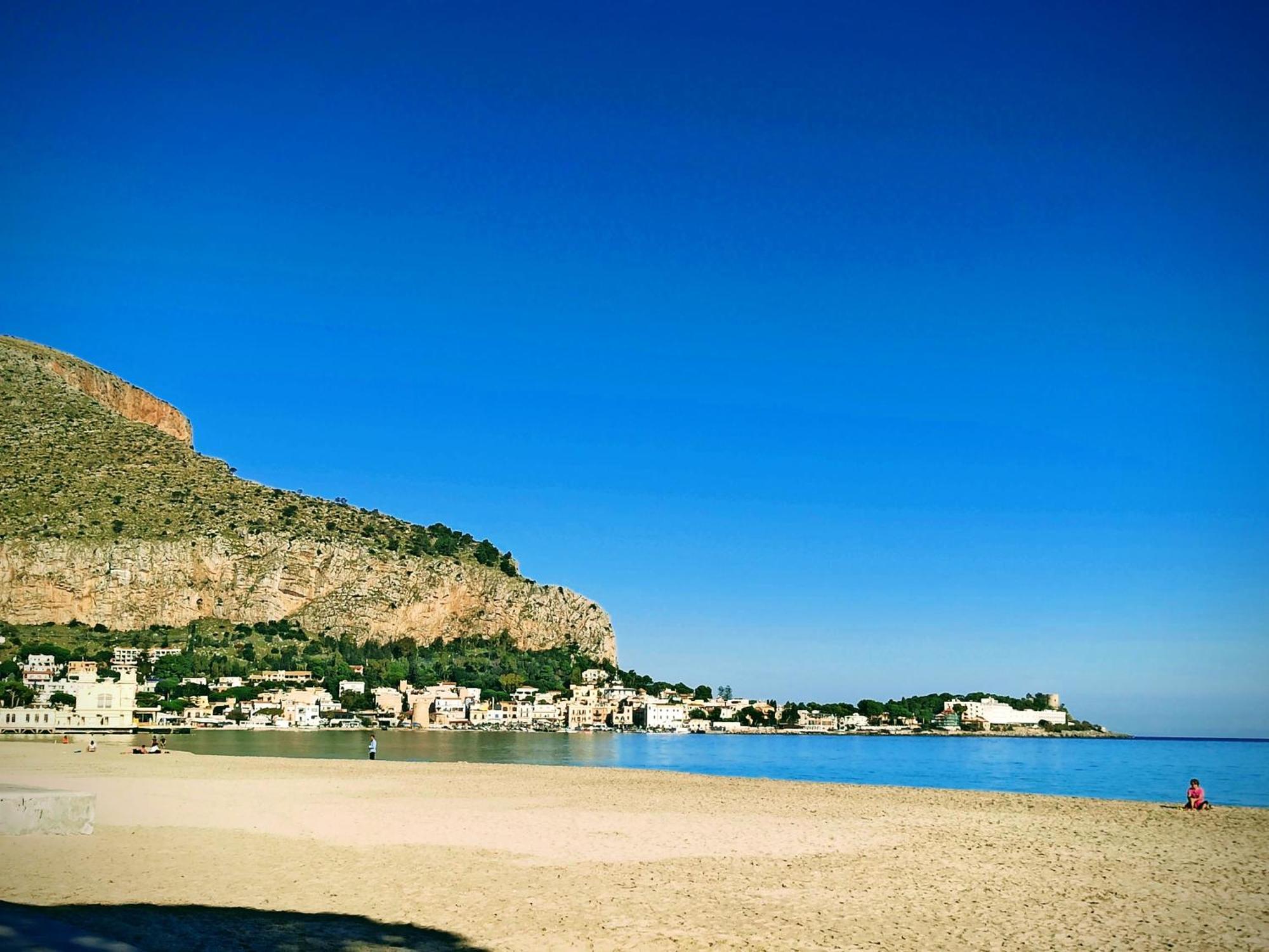 Green House Beach 호텔 몬델로 외부 사진